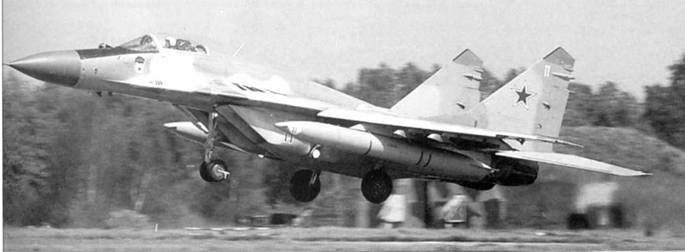 Иллюстрация к книге — МиГ-29 [pic_86.jpg]