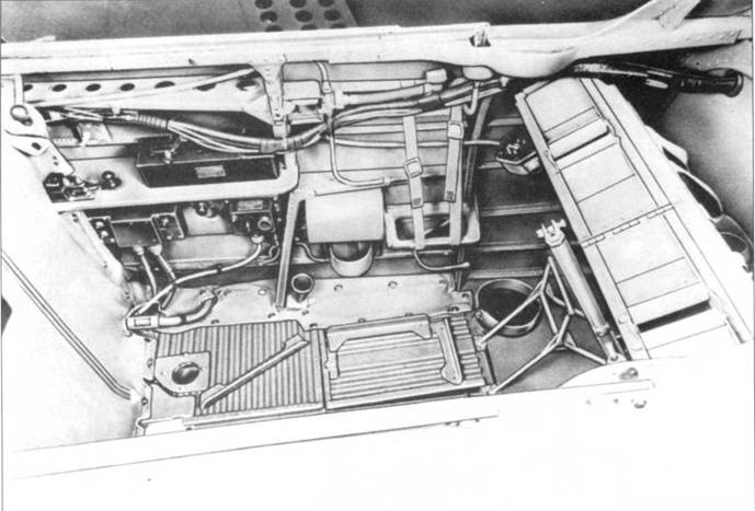 Иллюстрация к книге — SBD «Dauntless» [pic_121.jpg]