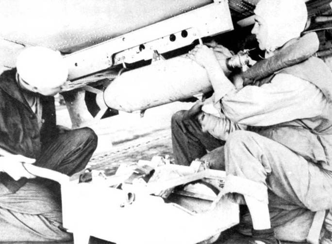 Иллюстрация к книге — SBD «Dauntless» [pic_125.jpg]