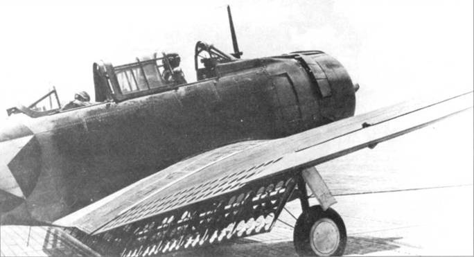 Иллюстрация к книге — SBD «Dauntless» [pic_140.jpg]