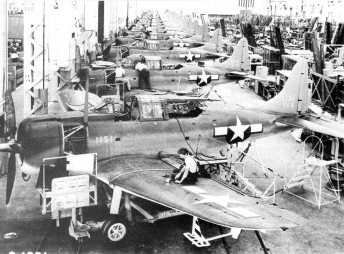 Иллюстрация к книге — SBD «Dauntless» [pic_152.jpg]