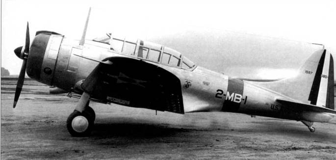 Иллюстрация к книге — SBD «Dauntless» [pic_18.jpg]