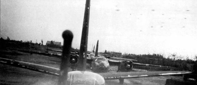 Иллюстрация к книге — B-26 «Marauder» [pic_185.jpg]