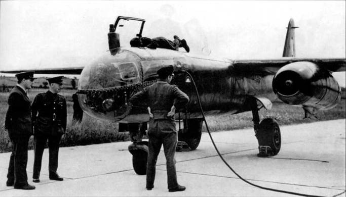 Иллюстрация к книге — Ar 234 «Blitz» [pic_160.jpg]