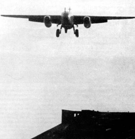 Иллюстрация к книге — Ar 234 «Blitz» [pic_49.jpg]