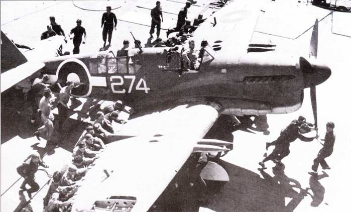 Иллюстрация к книге — Fairey «Firefly» [pic_143.jpg]