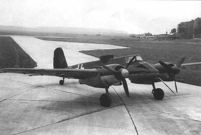 Иллюстрация к книге — Hs 129. Особенности модификаций и детали конструкции [pic_120.jpg]