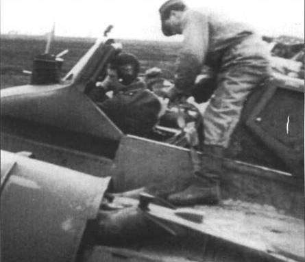 Иллюстрация к книге — Hs 129. Особенности модификаций и детали конструкции [pic_3.jpg]