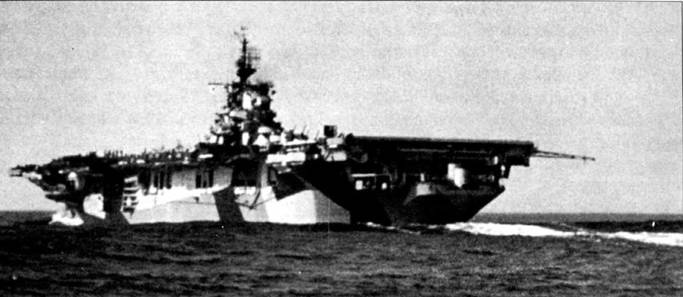 Иллюстрация к книге — Авианосцы США «Essex» [pic_33.jpg]