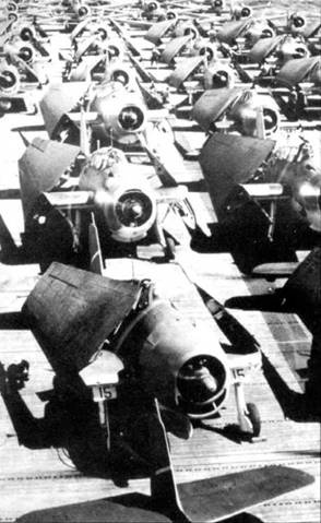 Иллюстрация к книге — Авианосцы США «Essex» [pic_46.jpg]