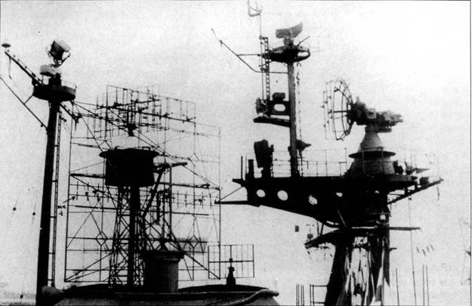 Иллюстрация к книге — Авианосцы США «Essex» [pic_84.jpg]