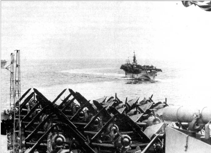 Иллюстрация к книге — Авианосцы США «Essex» [pic_89.jpg]