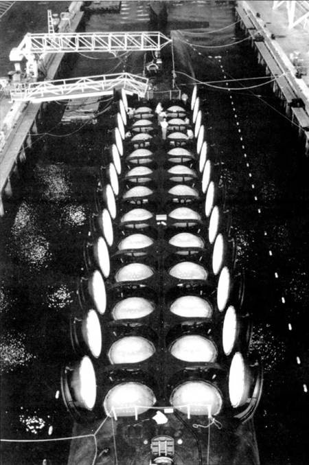 Иллюстрация к книге — Субмарины США «OHIO» [pic_42.jpg]