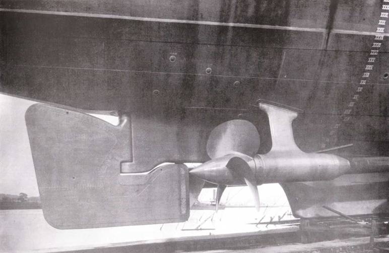 Иллюстрация к книге — Британский линейный крейсер «Hood» Крупным планом [pic_10.jpg]