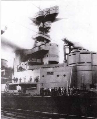 Иллюстрация к книге — Британский линейный крейсер «Hood» Крупным планом [pic_22.jpg]