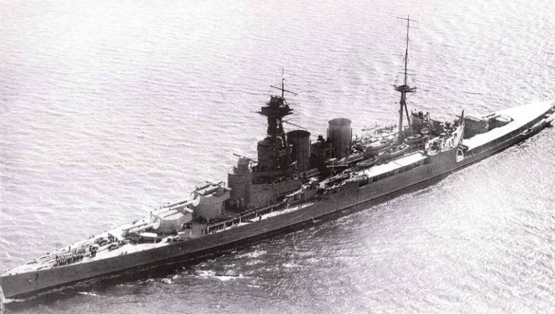Иллюстрация к книге — Британский линейный крейсер «Hood» Крупным планом [pic_44.jpg]