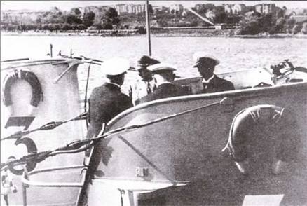 Иллюстрация к книге — Германские субмарины Тип II крупным планом [pic_30.jpg]