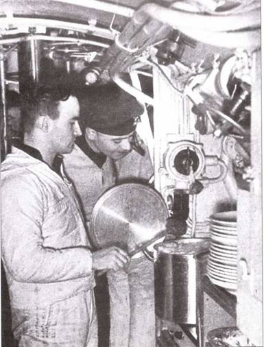 Иллюстрация к книге — Германские субмарины Тип II крупным планом [pic_33.jpg]