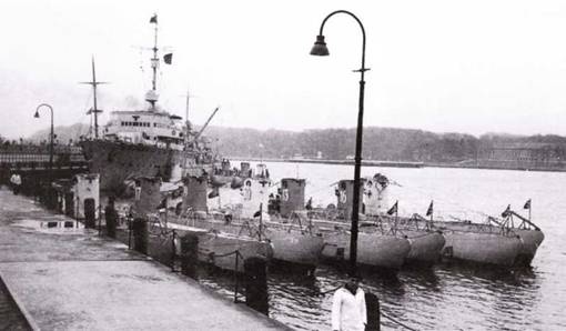 Иллюстрация к книге — Германские субмарины Тип II крупным планом [pic_40.jpg]