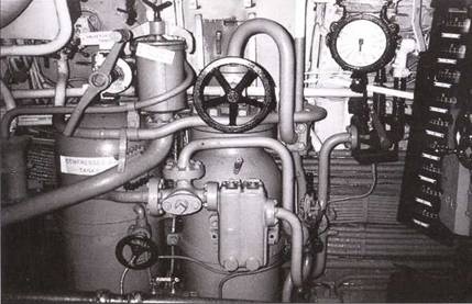 Иллюстрация к книге — Германские субмарины Тип IXC крупным планом [pic_112.jpg]