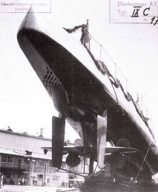 Иллюстрация к книге — Германские субмарины Тип IXC крупным планом [pic_40.jpg]