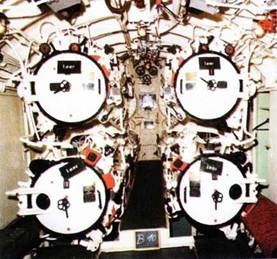 Иллюстрация к книге — Германские субмарины Тип XXI Крупным планом [pic_125.jpg]