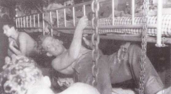 Иллюстрация к книге — Экипажи германских субмарин 1933-1945 [i_007.jpg]