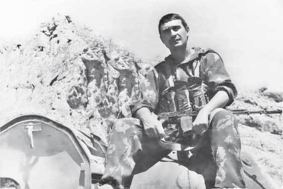 Иллюстрация к книге — Афган. Разведка ВДВ в действии. Мы были первыми [i_001.jpg]