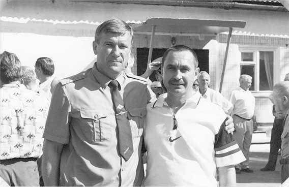 Иллюстрация к книге — Афган. Разведка ВДВ в действии. Мы были первыми [i_005.jpg]