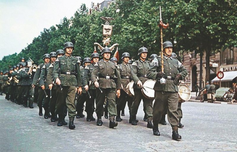 Иллюстрация к книге — Холокост. Новая история [i_027.jpg]