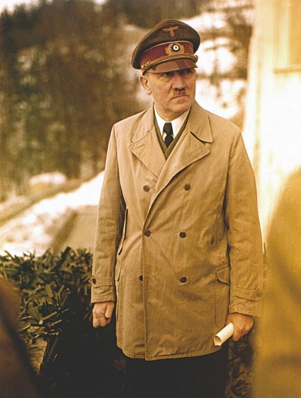 Иллюстрация к книге — Холокост. Новая история [i_036.jpg]