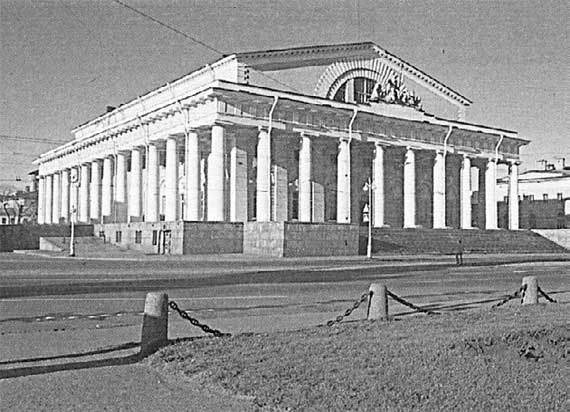 Иллюстрация к книге — Императорская Россия [i_133.jpg]