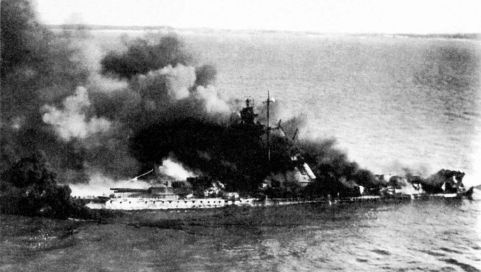 Иллюстрация к книге — Карманные линкоры фюрера. Корсары Третьего рейха [_1.jpg]