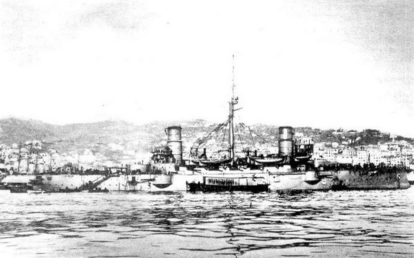 Иллюстрация к книге — Броненосные крейсера типа «Гарибальди» [pic_43.jpg]