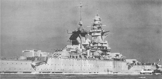 Иллюстрация к книге — Плавучие крепости [w0016_1.jpg]