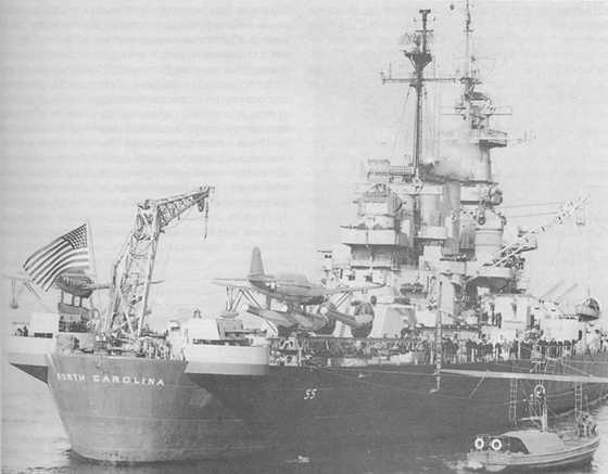 Иллюстрация к книге — Плавучие крепости [w0034_2.jpg]