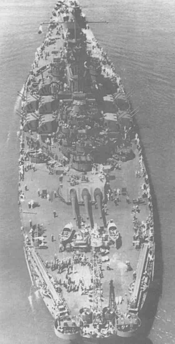 Иллюстрация к книге — Плавучие крепости [w0036_1.jpg]