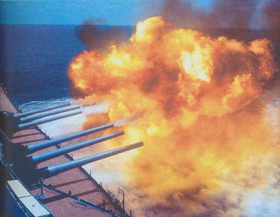 Иллюстрация к книге — Плавучие крепости [w0048_2.jpg]