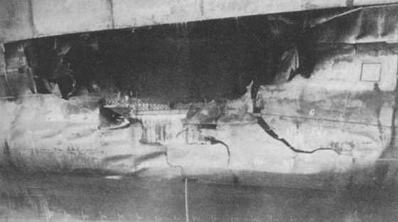 Иллюстрация к книге — Плавучие крепости [w0054_5.jpg]