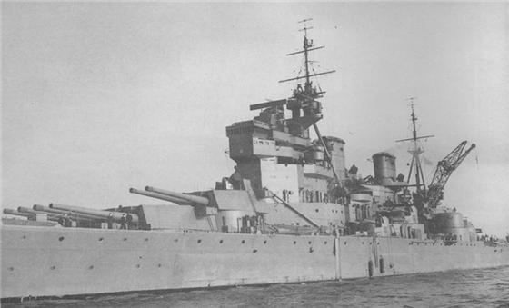 Иллюстрация к книге — Плавучие крепости [w0061_2.jpg]