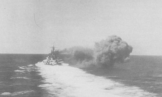 Иллюстрация к книге — Плавучие крепости [w0065_1.jpg]