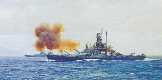 Иллюстрация к книге — Плавучие крепости [w0073_2.jpg]