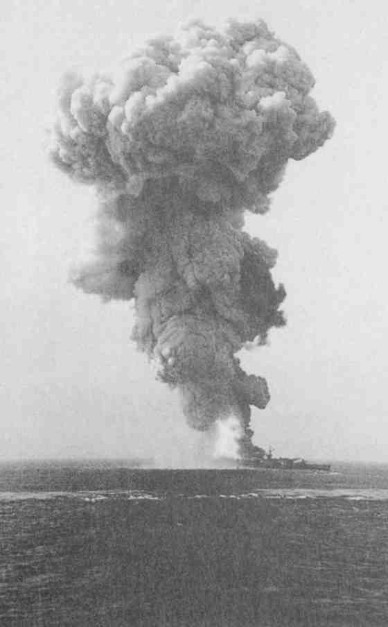 Иллюстрация к книге — Плавучие крепости [w0078_3.jpg]