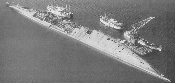 Иллюстрация к книге — Плавучие крепости [w0082_2.jpg]