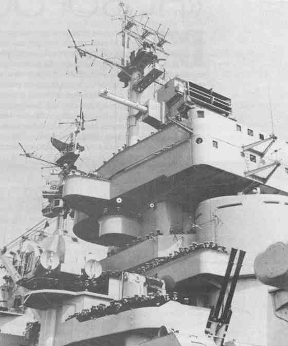 Иллюстрация к книге — Плавучие крепости [w0090_2.jpg]