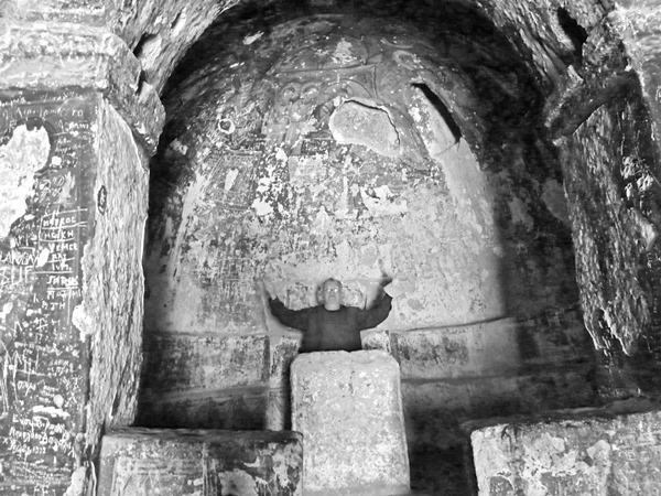 Иллюстрация к книге — Ермолка под тюрбаном [i_019.jpg]