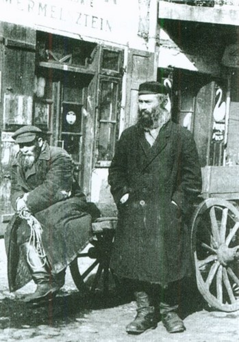 Иллюстрация к книге — Воспоминания бабушки. Очерки культурной истории евреев России в ХIХ в. [i_049.jpg]