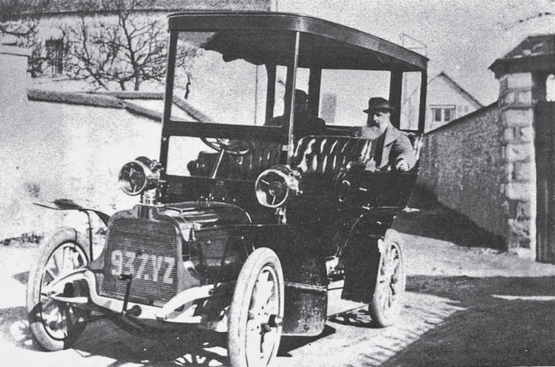 Иллюстрация к книге — Чарующее безумие. Клод Моне и водяные лилии [i_009.jpg]