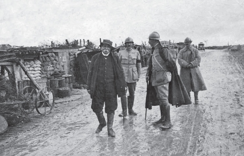 Иллюстрация к книге — Чарующее безумие. Клод Моне и водяные лилии [i_038.jpg]