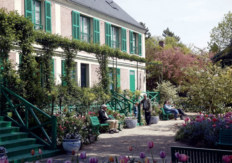 Иллюстрация к книге — Чарующее безумие. Клод Моне и водяные лилии [i_075.jpg]